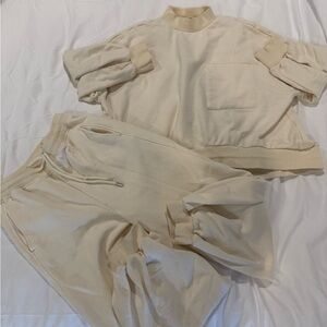 Cream Lounge Set by Nap